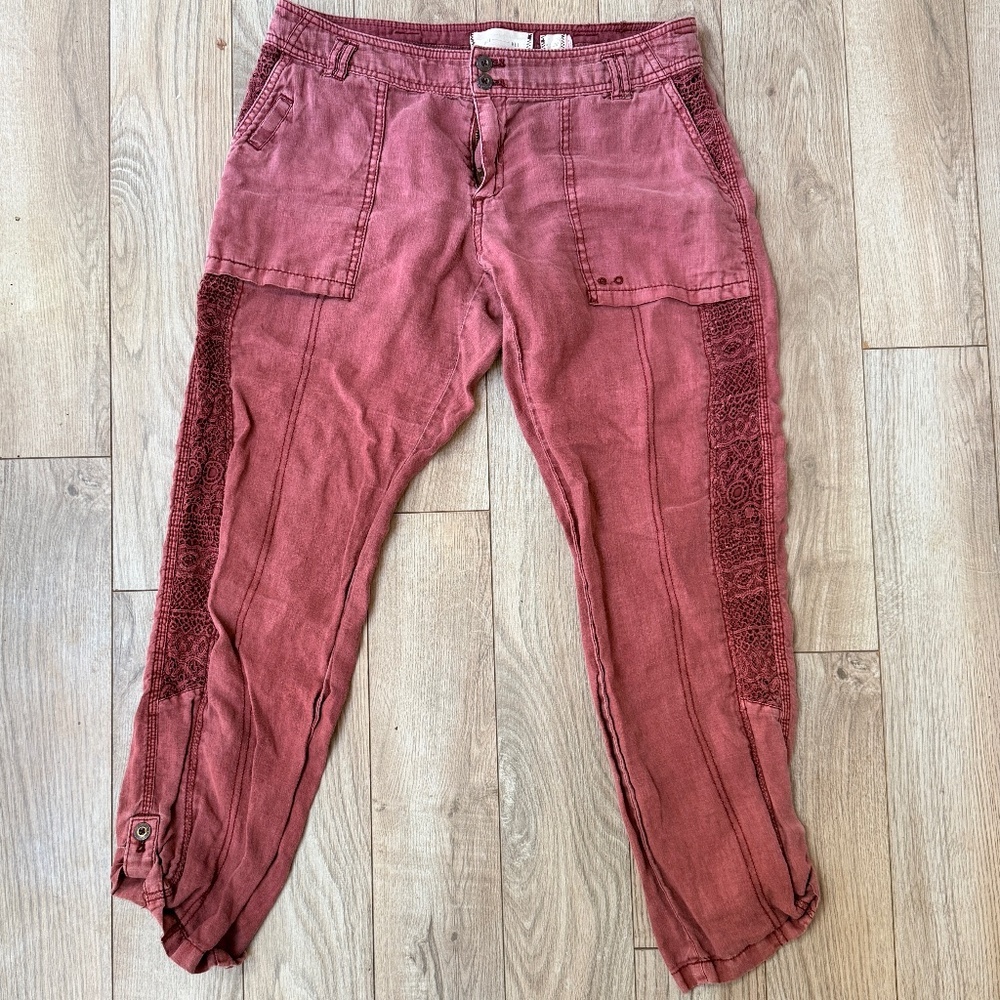 Anthropologie Hei Hei Linen Marlena Trousers cropped with red crochetde size 28